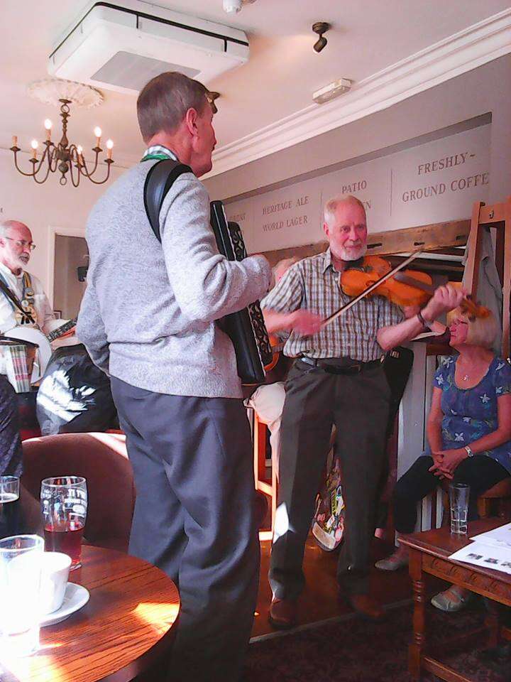 Singaround Session at The Anchor